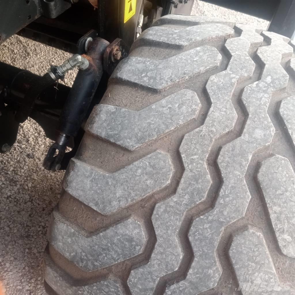 New Holland BR 7070 Rulo balya makinalari