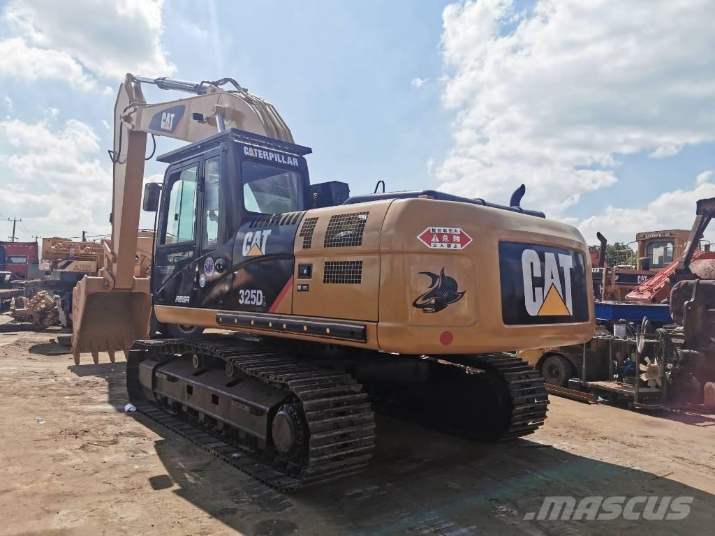 CAT 325DL Paletli ekskavatörler