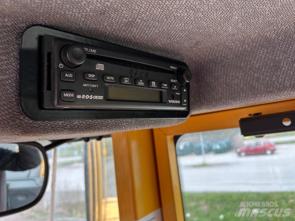 Volvo L 120 E Tekerlekli yükleyiciler