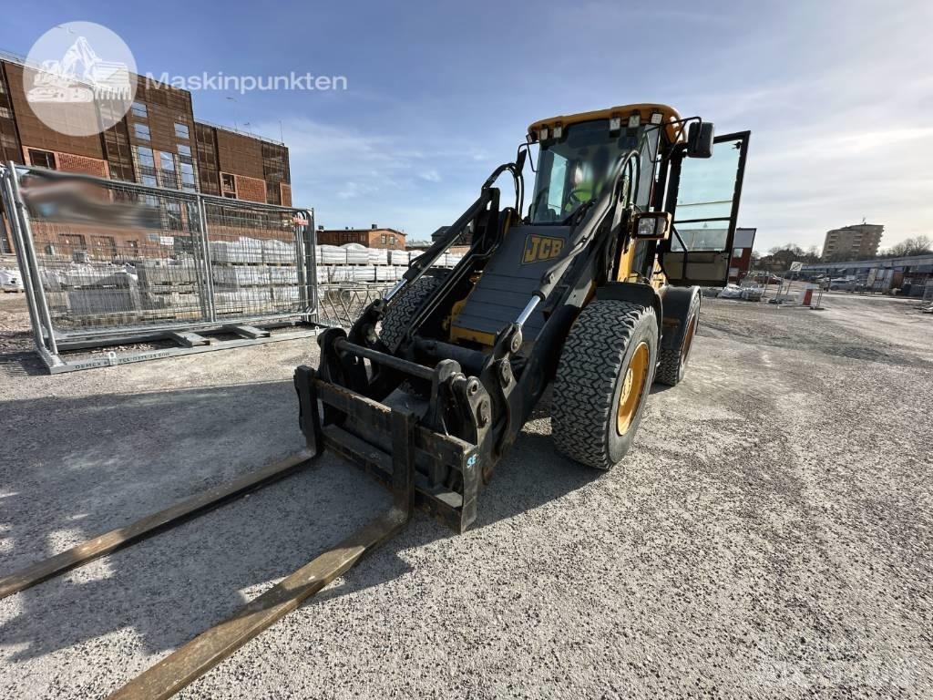JCB 412 S Tekerlekli yükleyiciler