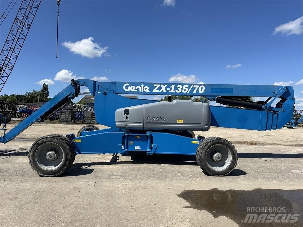 Genie ZX 135/70 Körüklü personel platformları