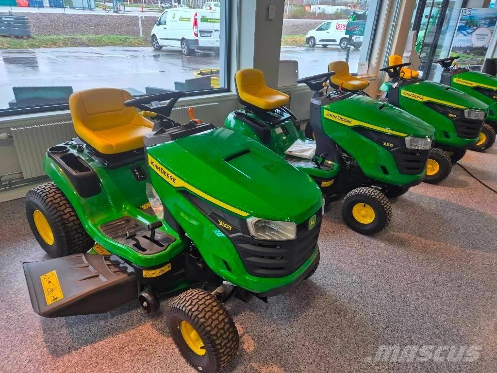 John Deere X 107 Mobil çim biçme makineleri