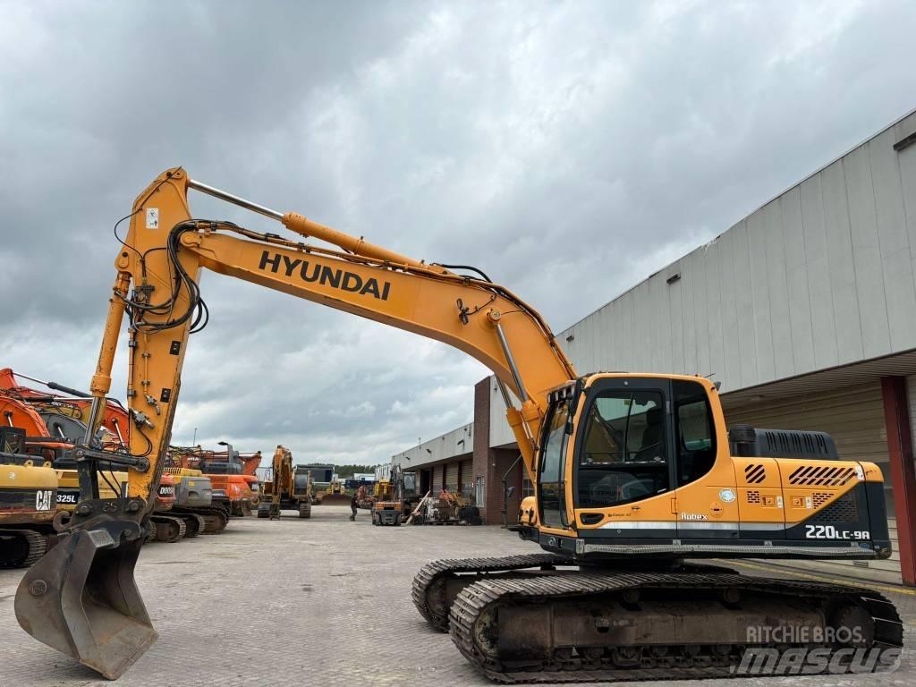 Hyundai 220LC-9A Paletli ekskavatörler