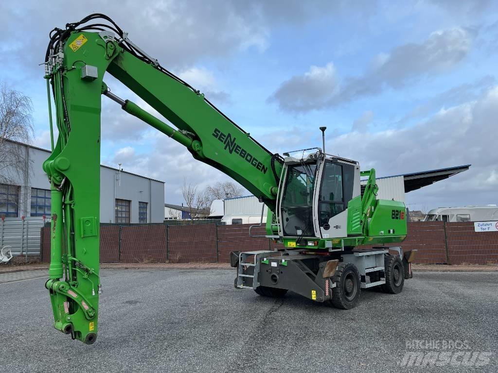 Sennebogen 821 Atık taşıma araçları