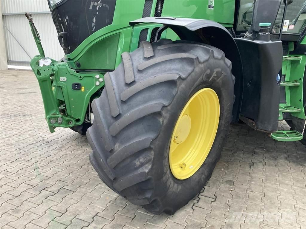 John Deere 6230R Traktörler