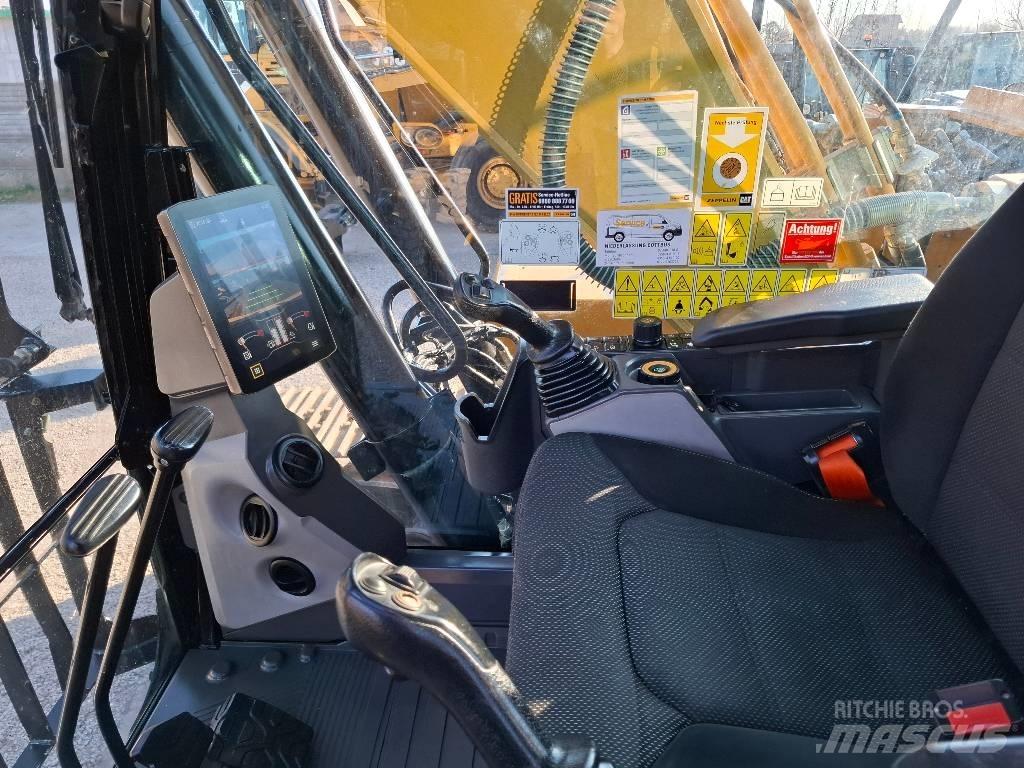 CAT 323 07A Paletli ekskavatörler
