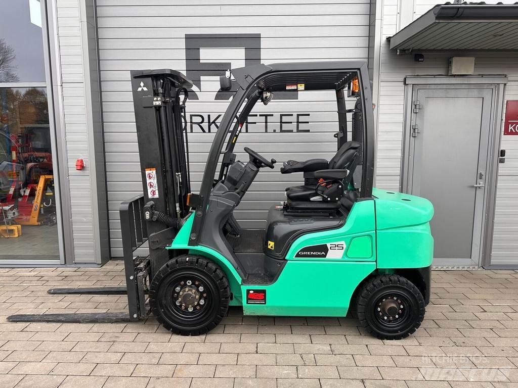 Mitsubishi FD25N3 Dizel forkliftler