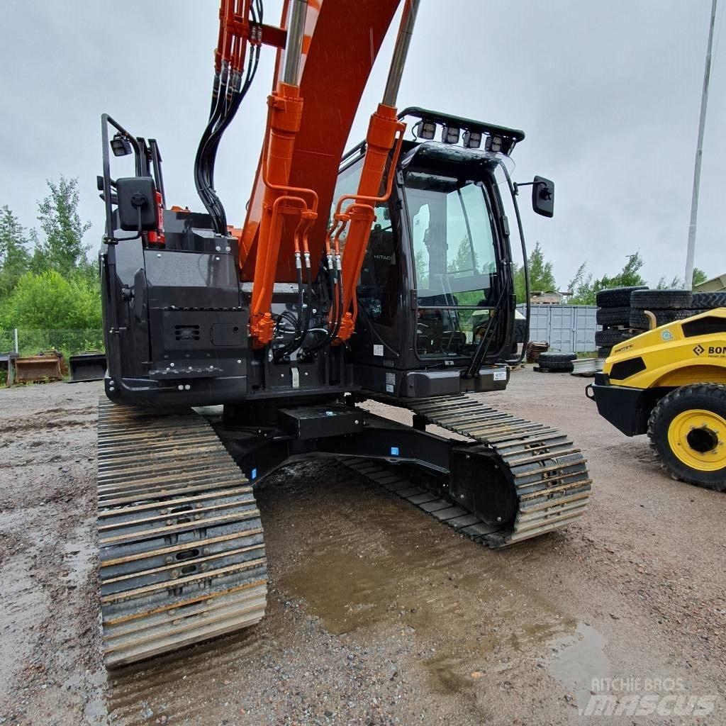 Hitachi ZX225USRLC-7 Paletli ekskavatörler
