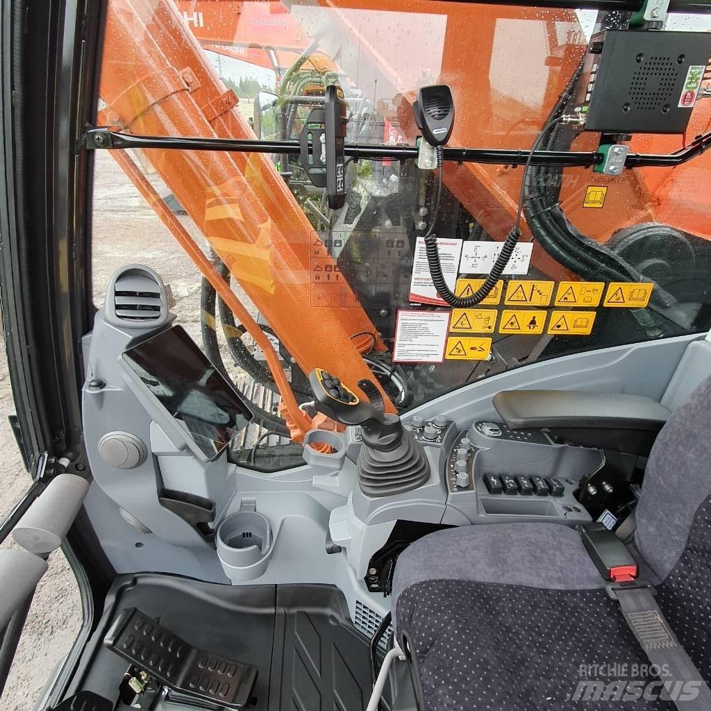 Hitachi ZX225USRLC-7 Paletli ekskavatörler