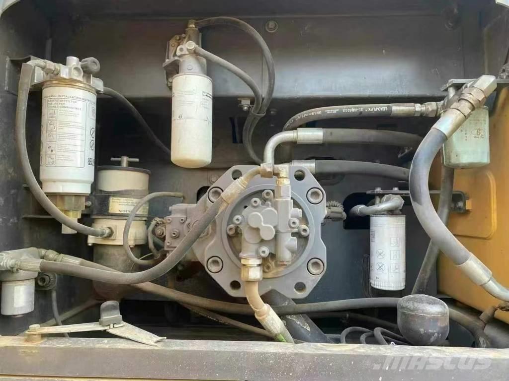 Volvo EC 350DL Paletli ekskavatörler