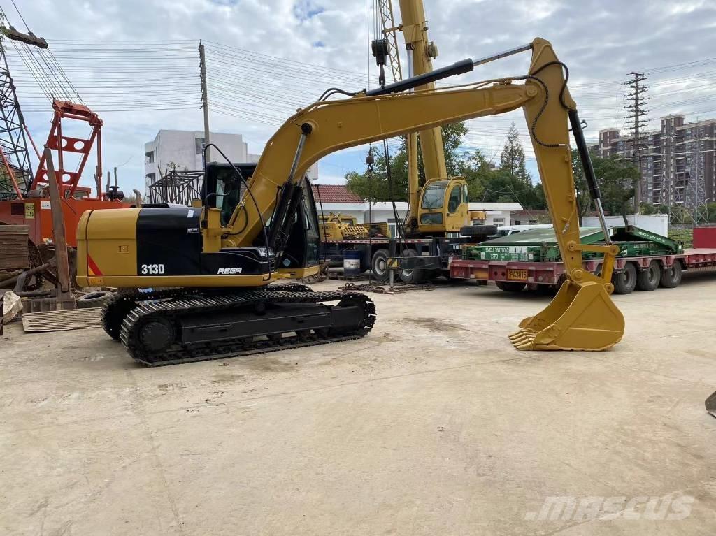 CAT 313 D Paletli ekskavatörler