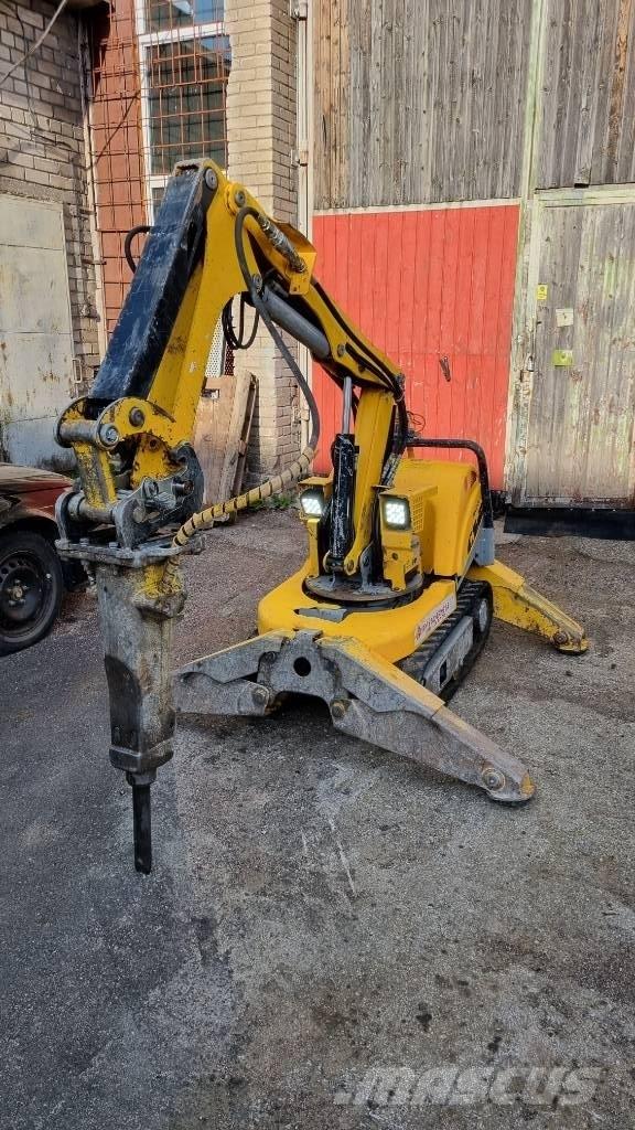 Brokk 90 Yıkım ekskavatörleri