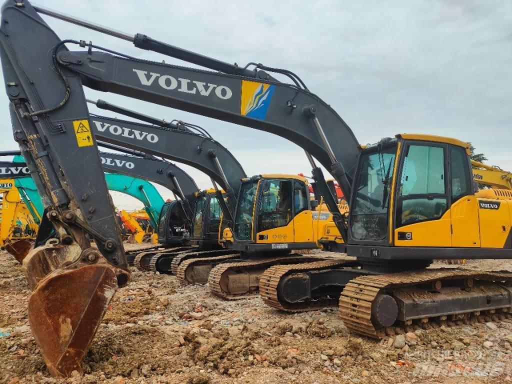 Volvo EC220D Paletli ekskavatörler
