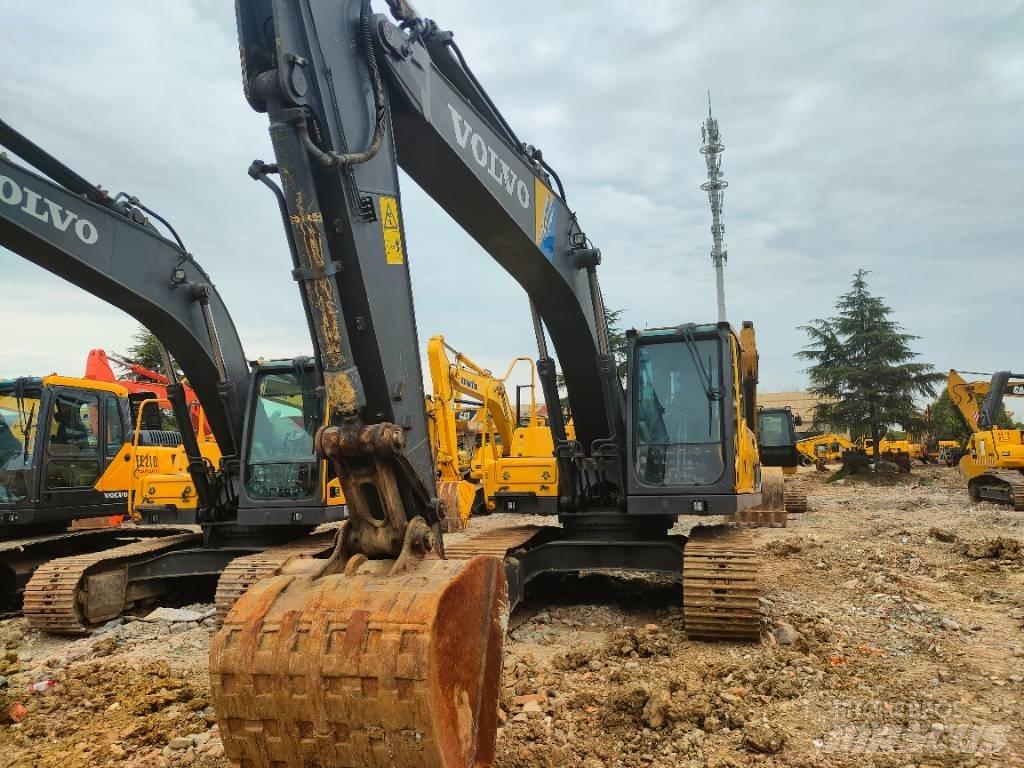 Volvo EC220D Paletli ekskavatörler