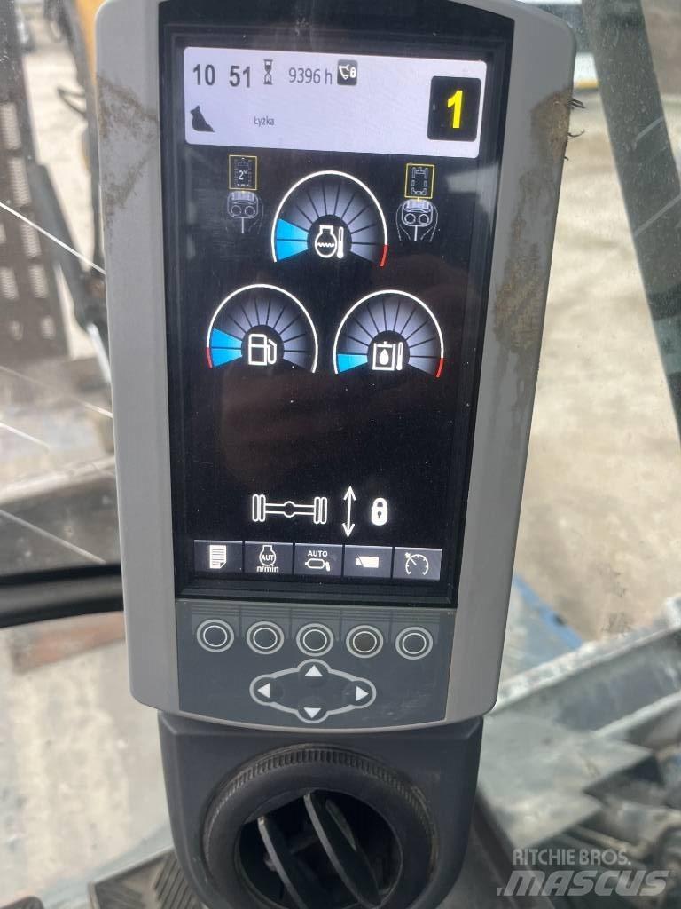 CAT 313 D Lastik tekerli ekskavatörler