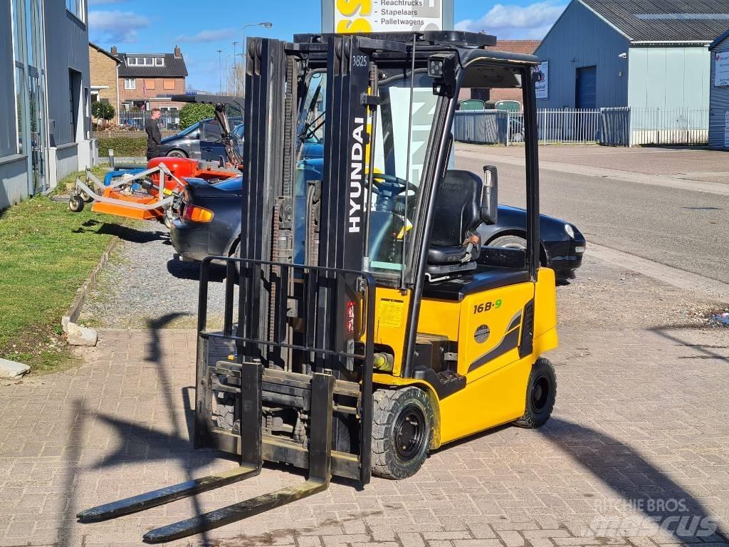 Hyundai 16 B-9 Elektrikli forkliftler