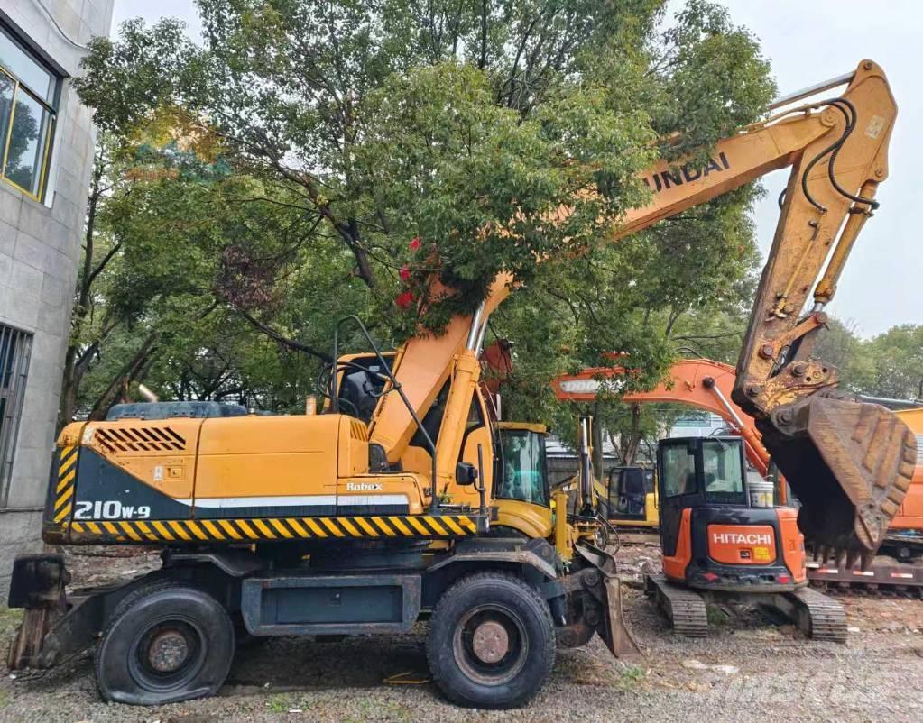 Hyundai r210w-9 Lastik tekerli ekskavatörler