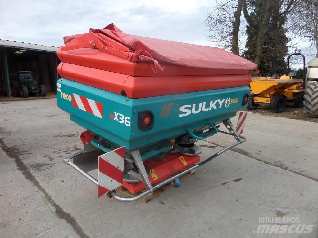 Reco SULKY X36 Mineral gübre dagiticilar