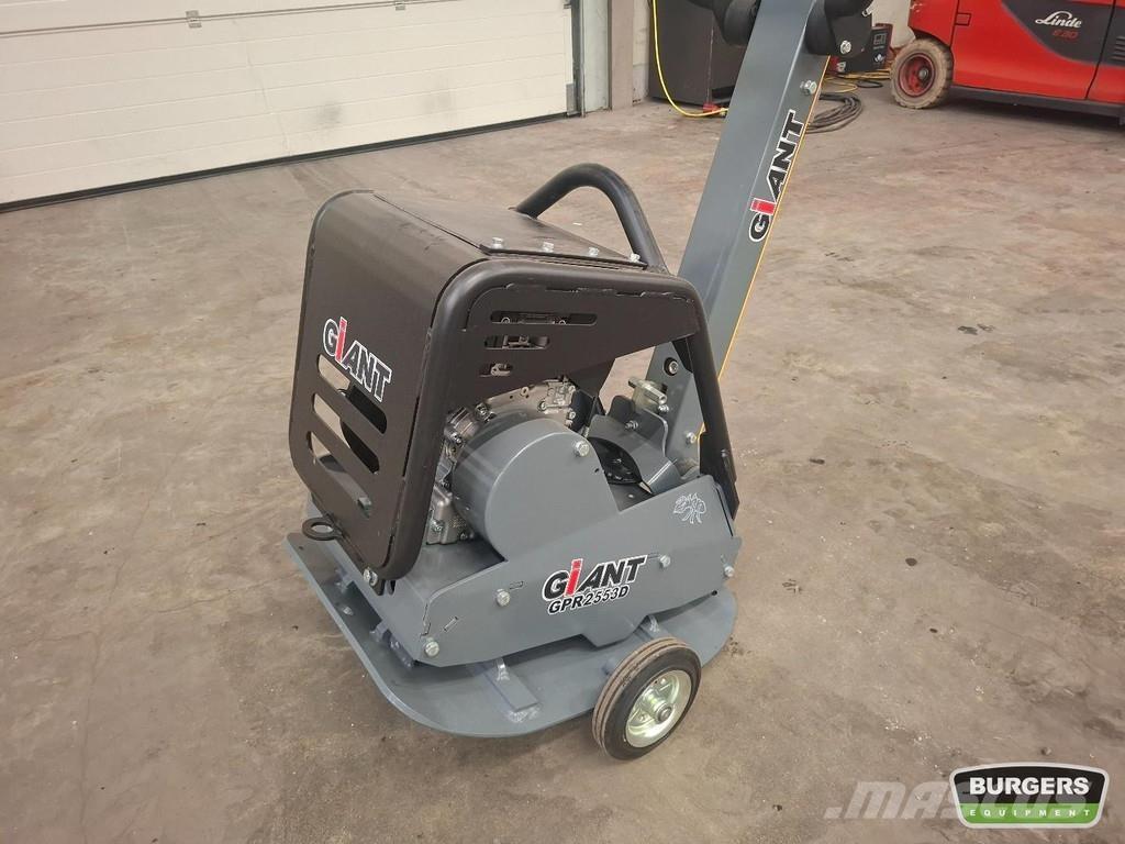GiANT GPR2553D NEW Kompaktörler
