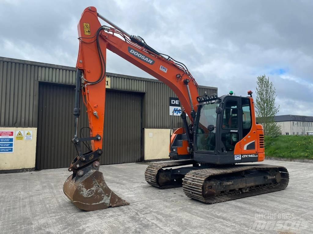 Doosan DX 140 LCR Paletli ekskavatörler