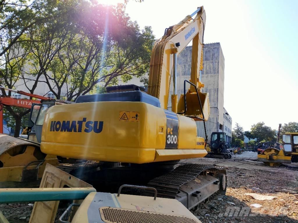 Komatsu PC300-7 Paletli ekskavatörler