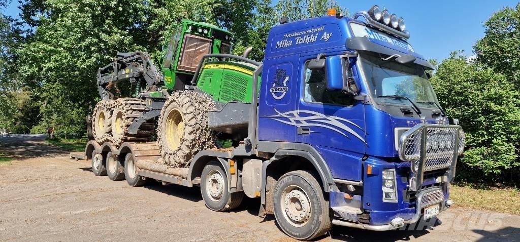 Volvo FM 13 Orman makinesi taşıma kamyonları