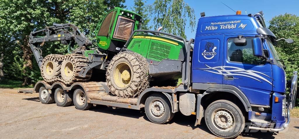 Volvo FM 13 Orman makinesi taşıma kamyonları