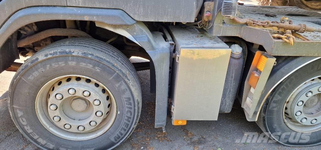 Volvo FM 13 Orman makinesi taşıma kamyonları