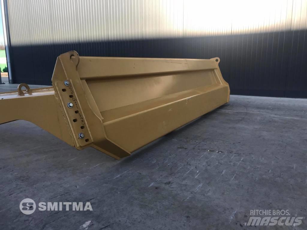 CAT 735C Arka kapaklar