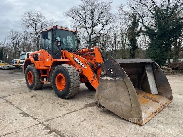 Doosan DL 200 Tekerlekli yükleyiciler