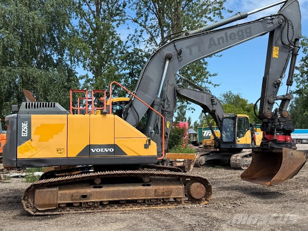 Volvo EC 250 E Paletli ekskavatörler