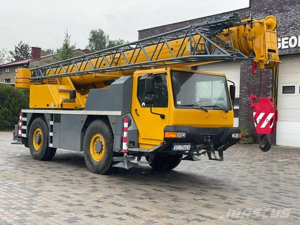 Liebherr LTM 1030/2 Yol-Arazi Tipi Vinçler (AT)