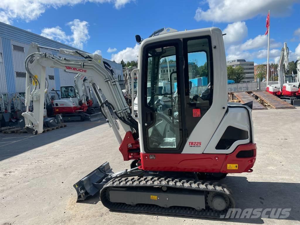 Takeuchi TB 225 Mini ekskavatörler, 7 tona dek