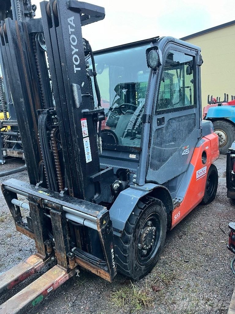 Toyota 40-8FD40N Dizel forkliftler