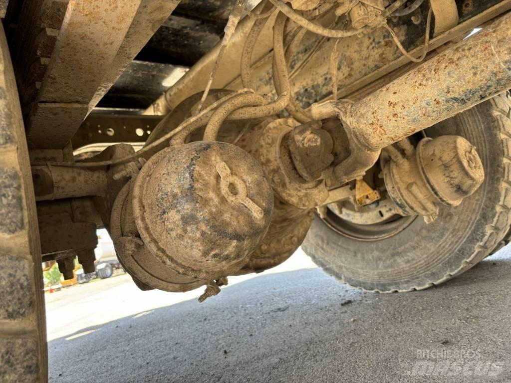 International 4900 Flatbed kamyonlar