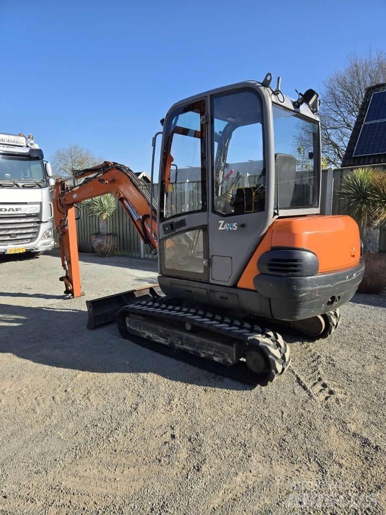Hitachi ZX 30 Mini ekskavatörler, 7 tona dek