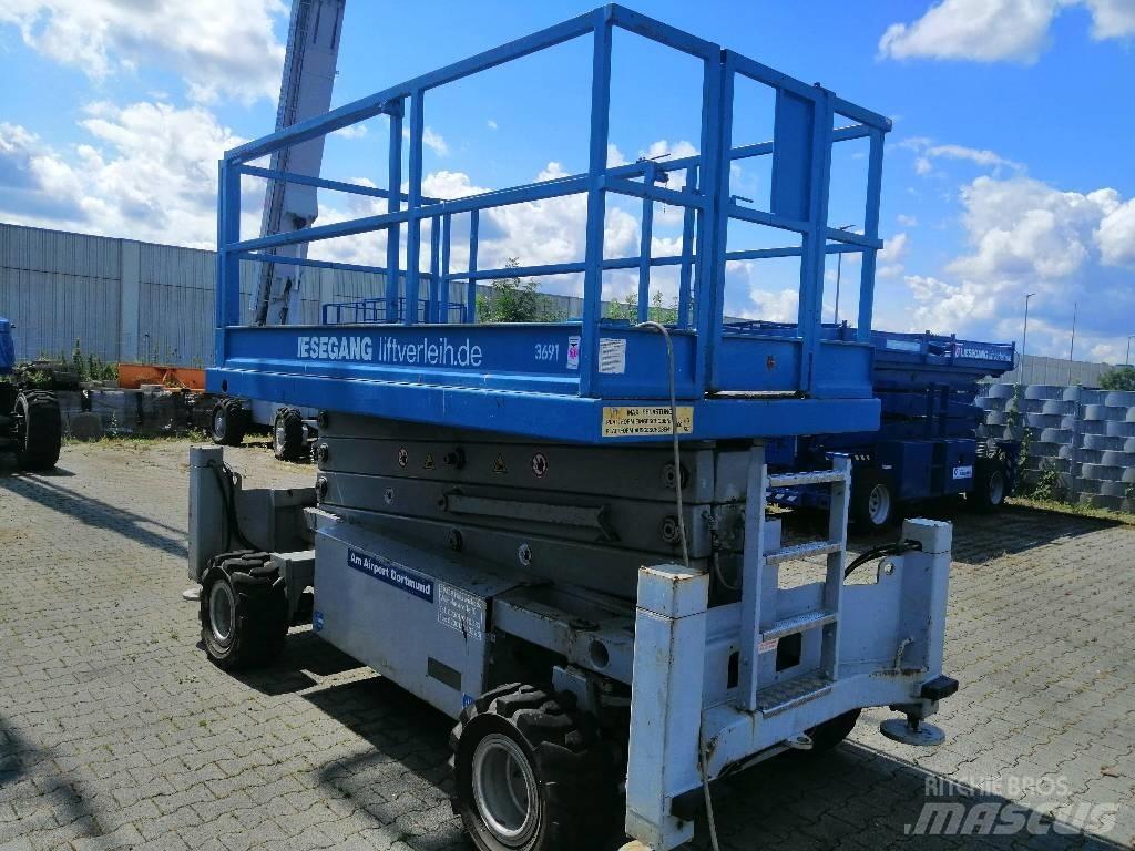 Liftlux SL 108 D 4x4 Makasli platformlar