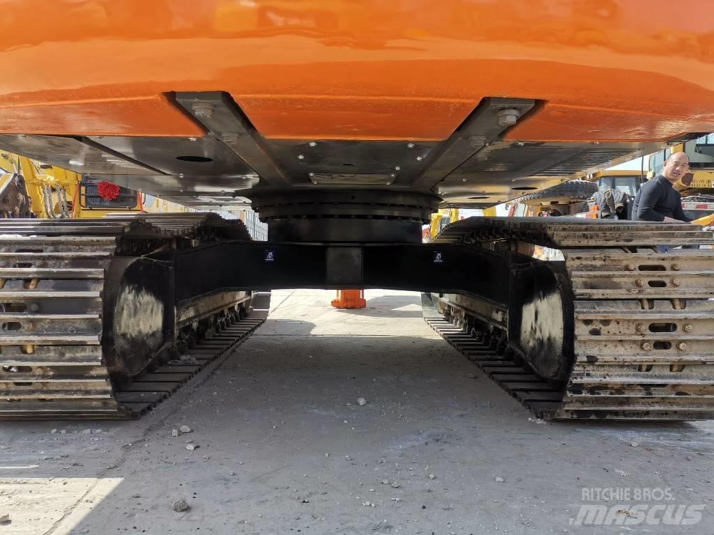 Hitachi ZX 200 Paletli ekskavatörler
