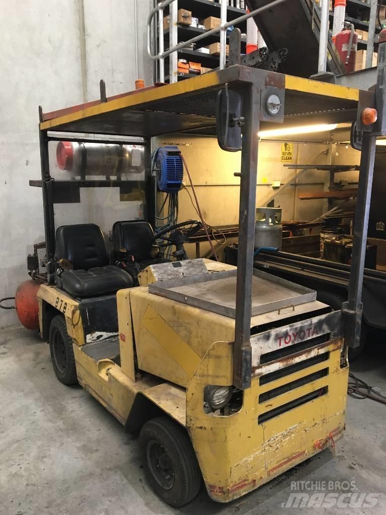 Toyota 2TG10 Çekiciler