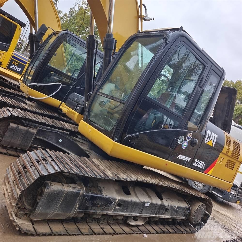 CAT 320 D Paletli ekskavatörler