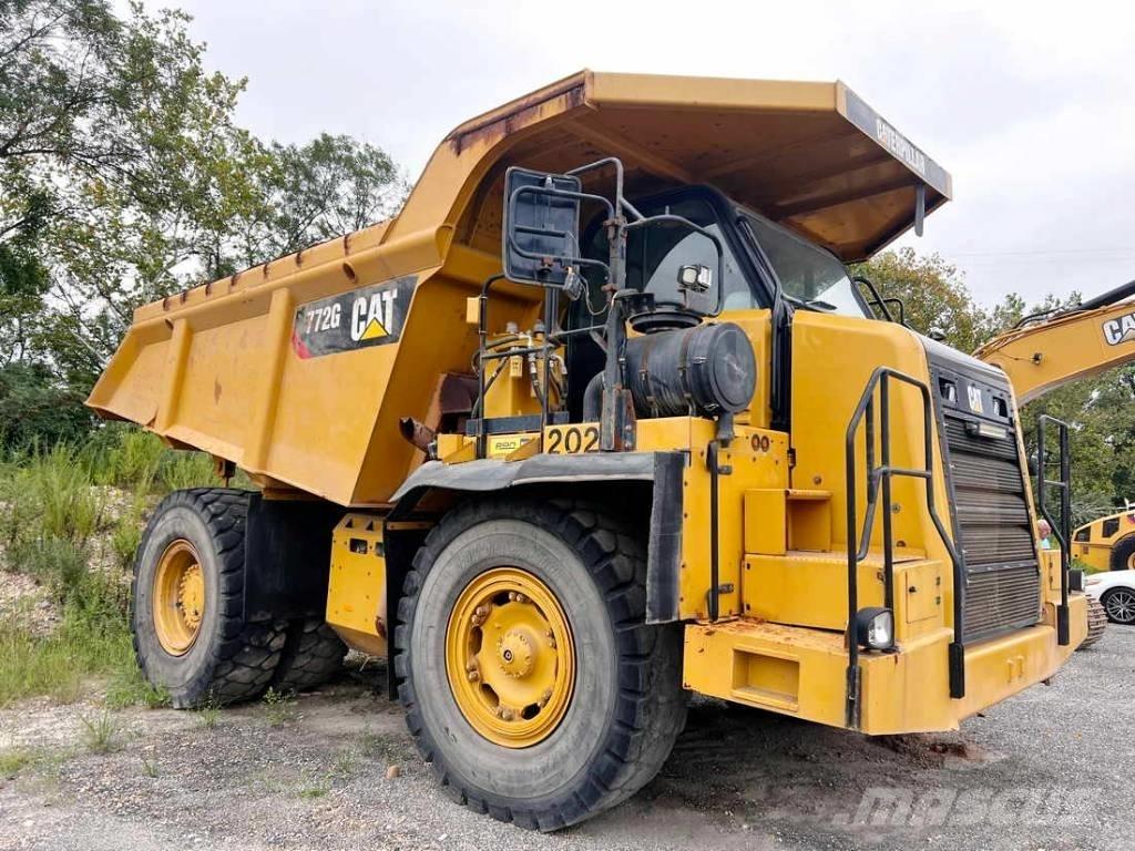 CAT 772G Belden kirma kaya kamyonu