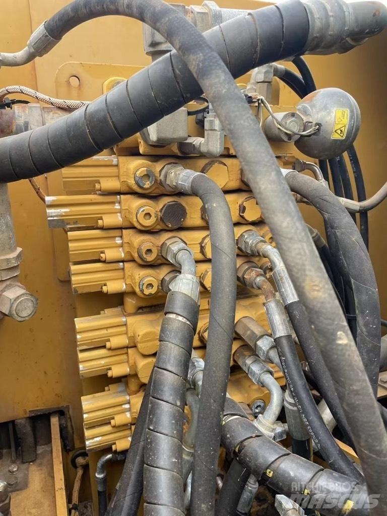 CAT 307 D Paletli ekskavatörler