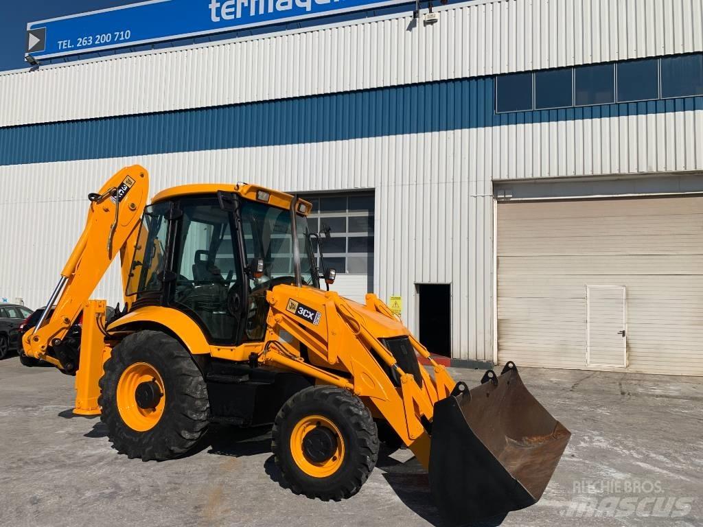 JCB 3 CX Lastik tekerli ekskavatörler