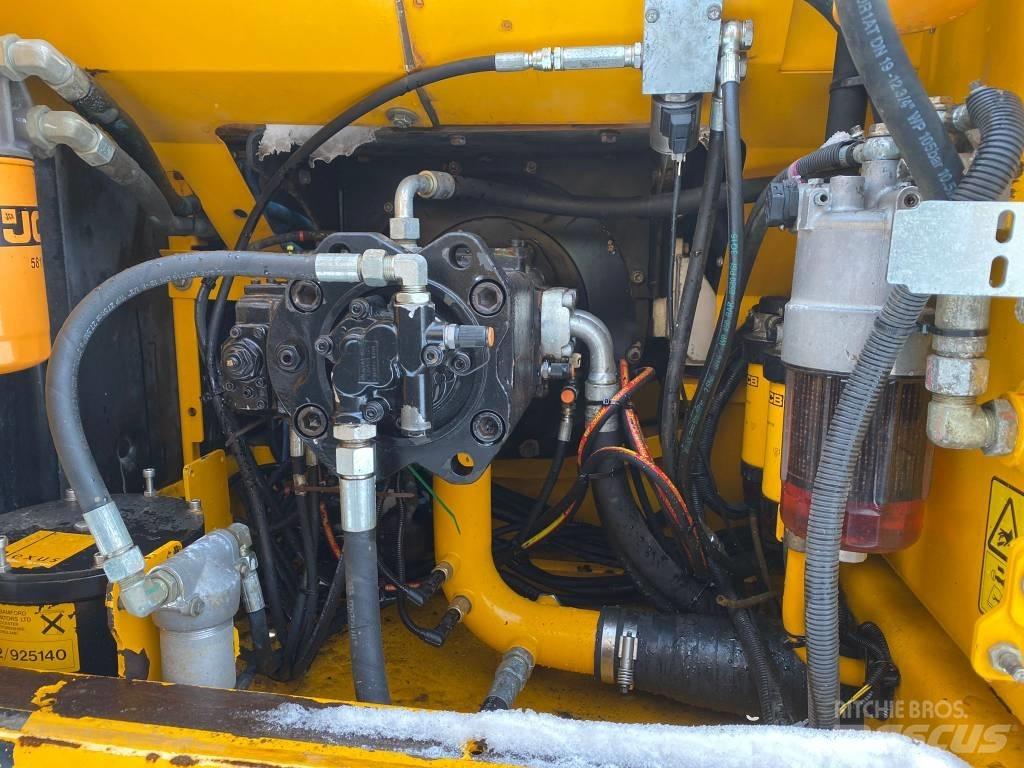 JCB JS 290 LC Paletli ekskavatörler