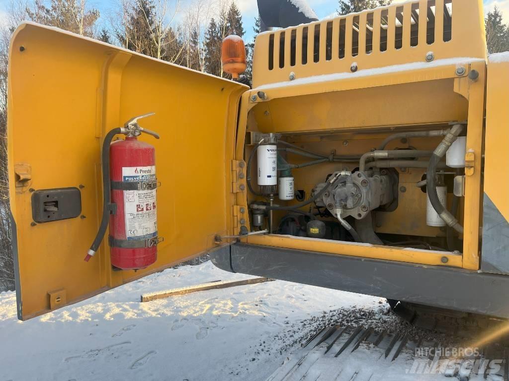 Volvo EC 250 D L Paletli ekskavatörler