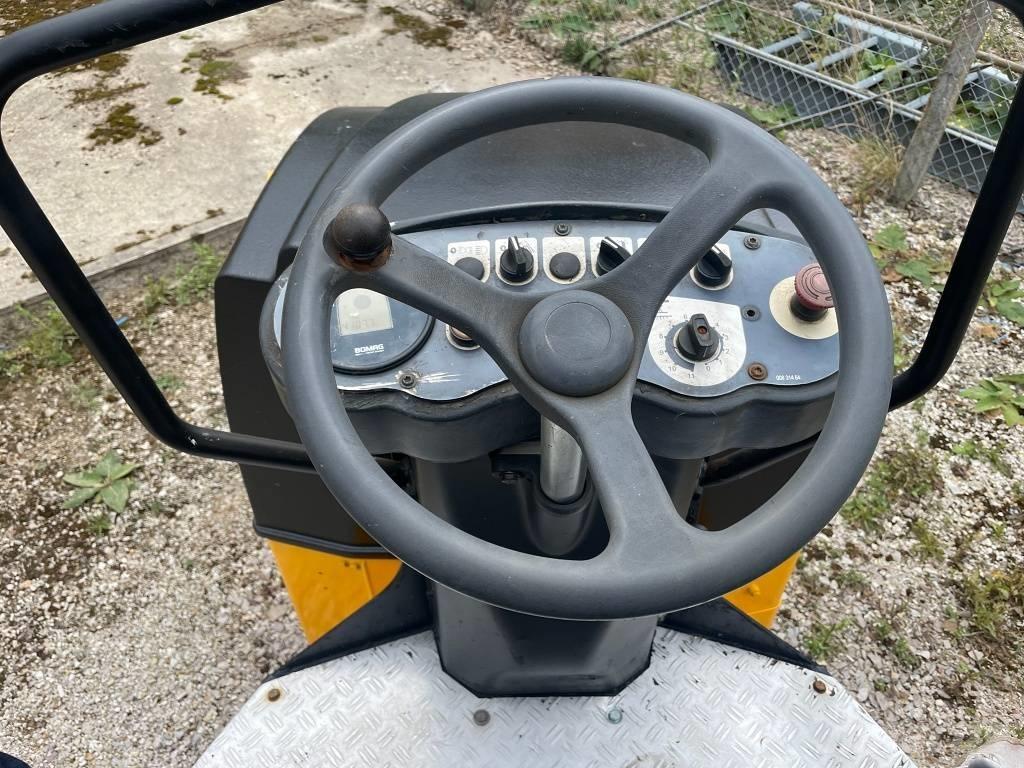 Bomag BW 120 AD-4 Çift tamburlu silindirler
