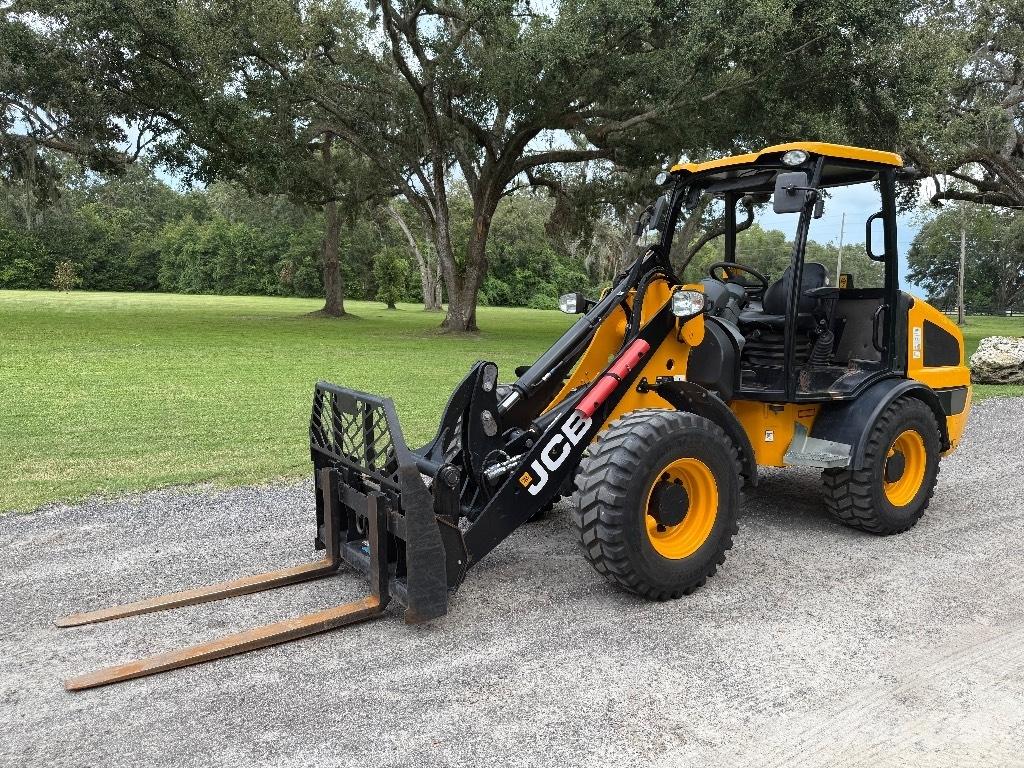 JCB 407 Tekerlekli yükleyiciler