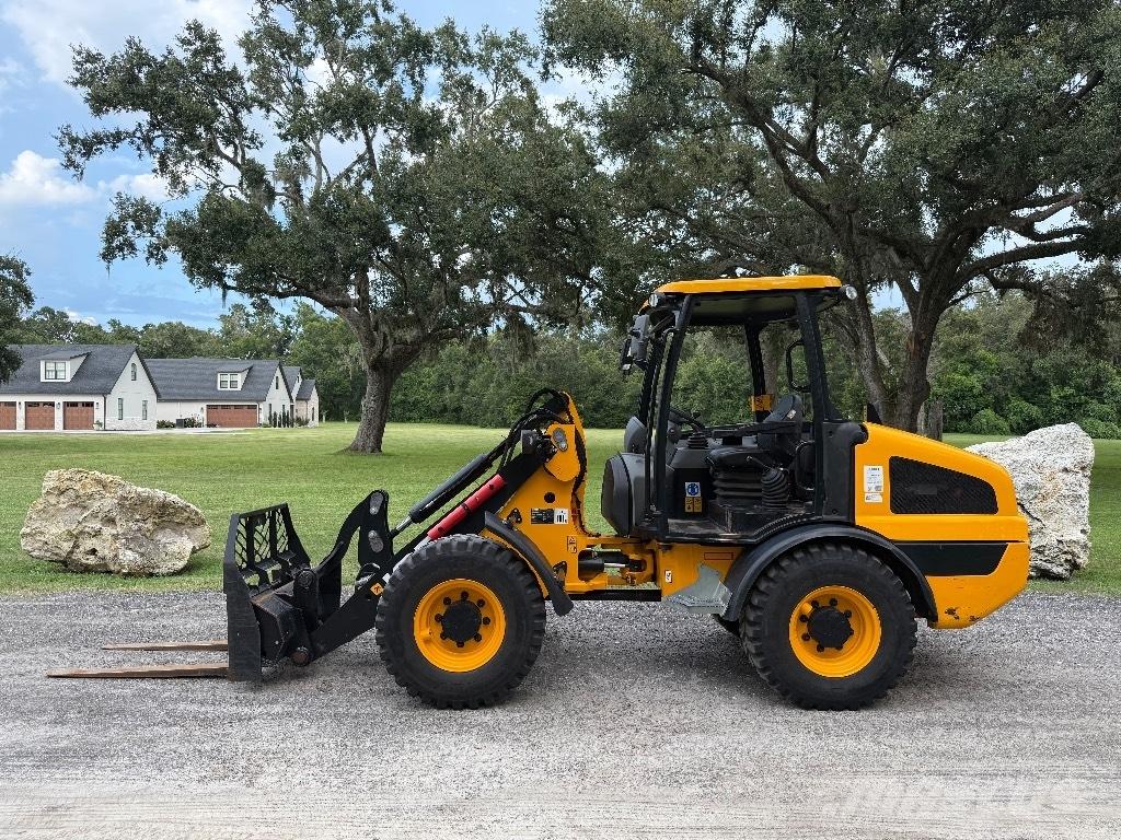 JCB 407 Tekerlekli yükleyiciler