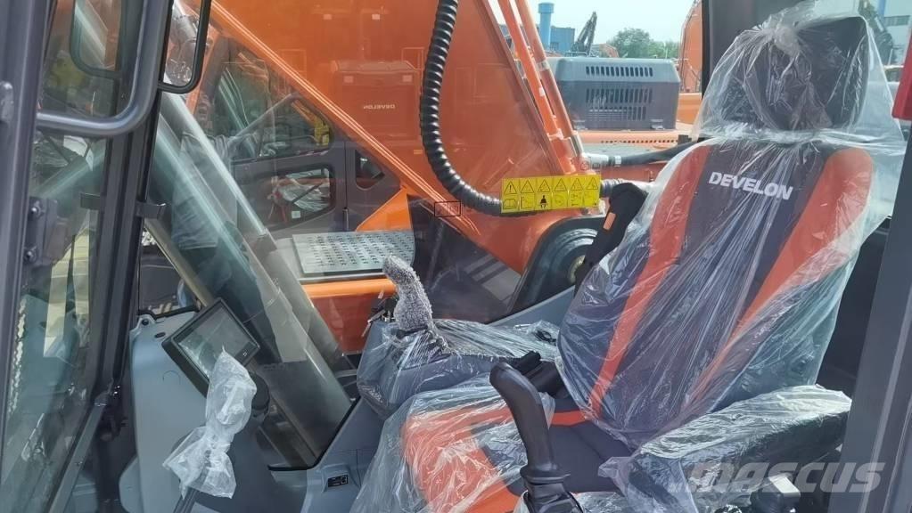 Develon DX 360LCA-7B Paletli ekskavatörler