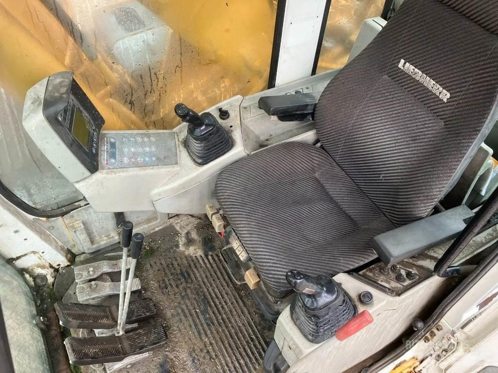 Liebherr 924 Paletli ekskavatörler
